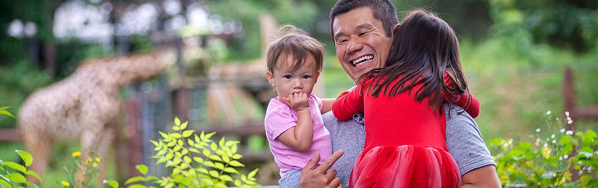 family at the zoo